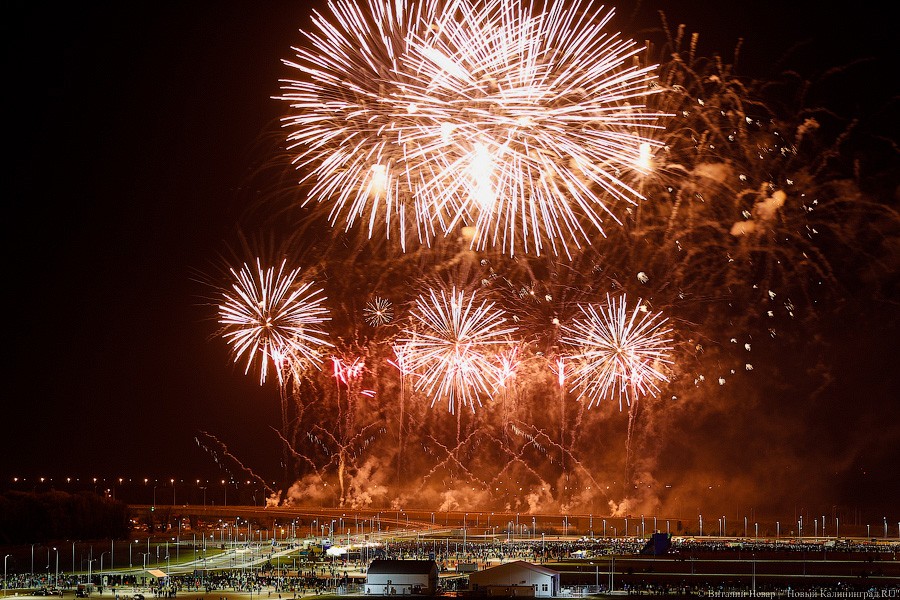 Прежние проблемы на новом месте: в Калининграде начался чемпионат фейерверков