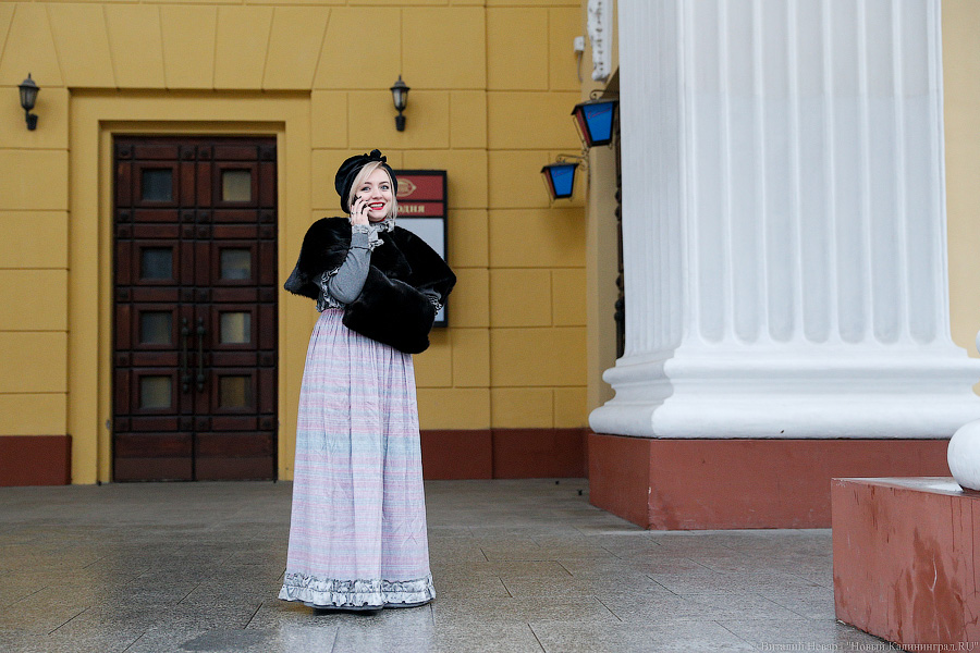 Изображая жертву: актеры драмтеатра «подыграли» пожарным на учениях (фото)