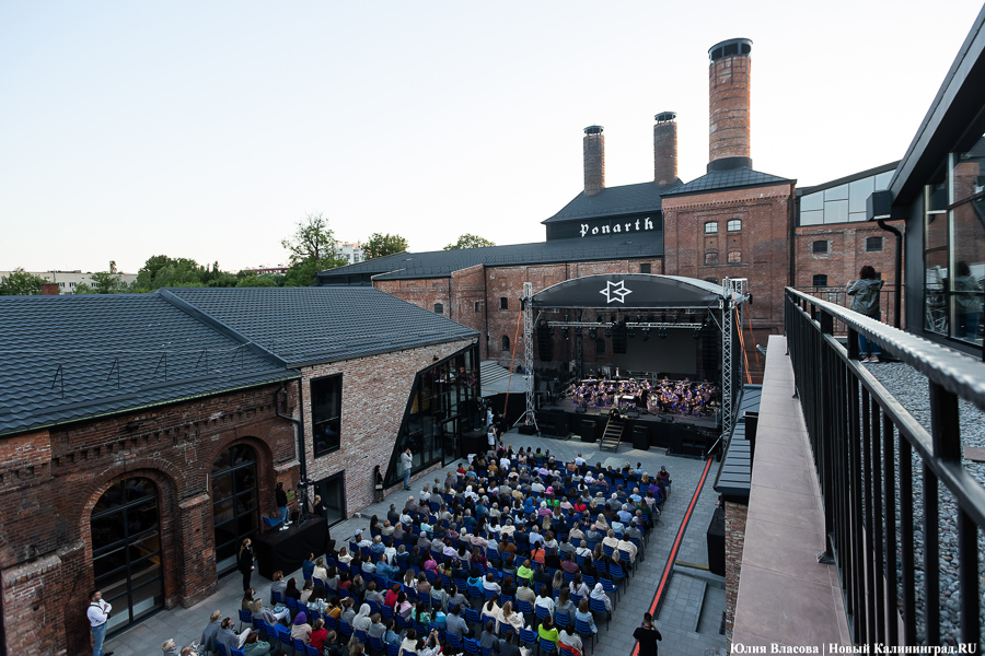 Мерзликин и оркестры: как прошел фестиваль «Кантата» на территории пивоварни «Понарт»