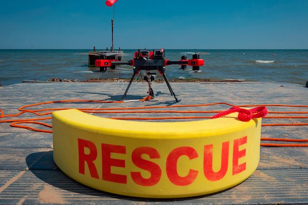 Власти Зеленоградска купили дрон для спасения утопающих
