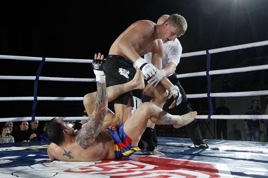 "Правила боёв без правил": фоторепортаж "Нового Калининграда.Ru"