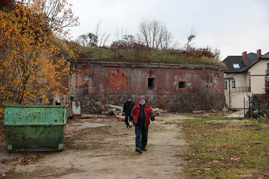 Бастион и порядок: в «Литве» провели первый субботник (фото)