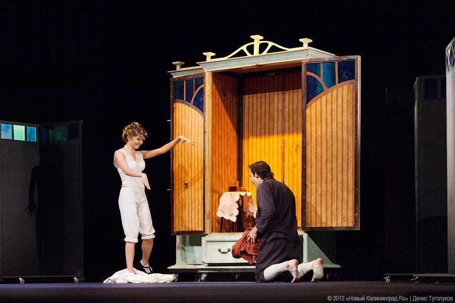 «Искреннее искусство по Булгакову»: фоторепортаж со спектакля «Зойкина квартира»