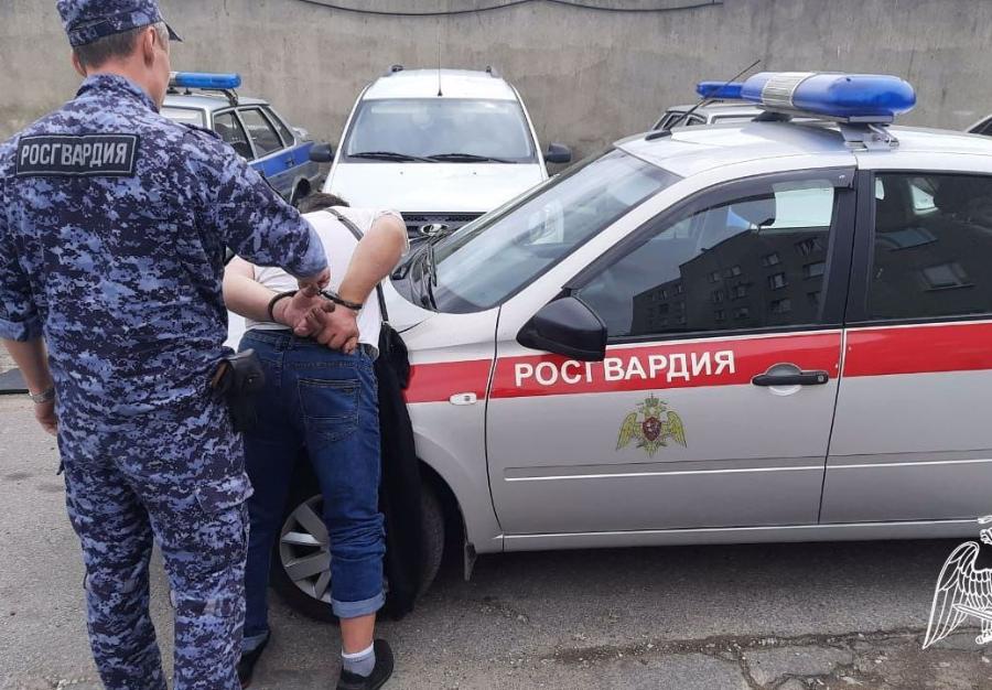В Калининградской области сотруднику ГИБДД распылили в лицо перцовый газ
