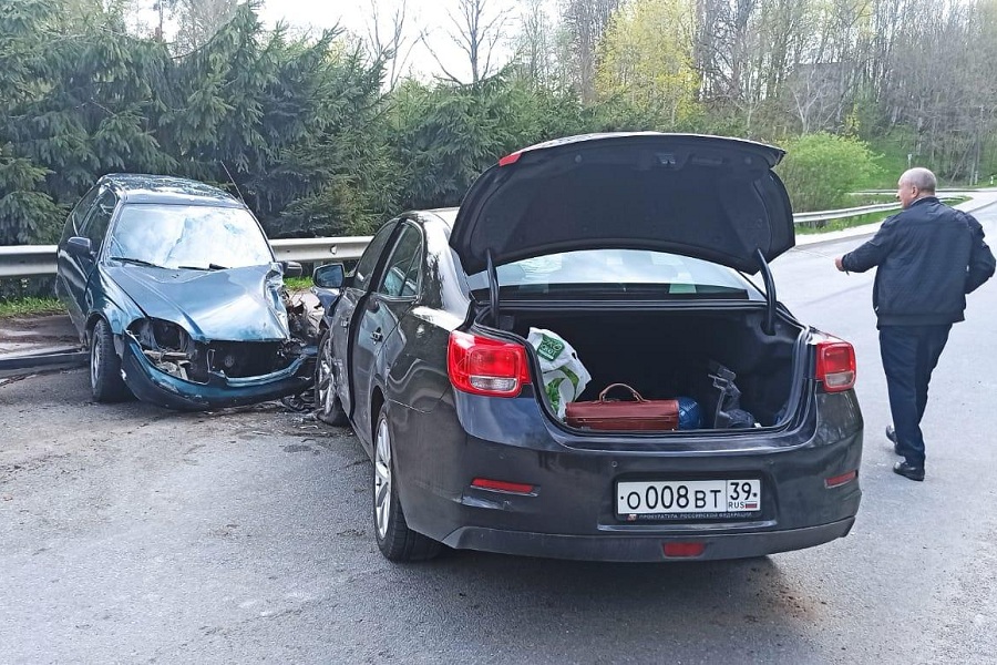 Под Калининградом в ДТП разбились «Хонда» и «Шевроле» (фото)