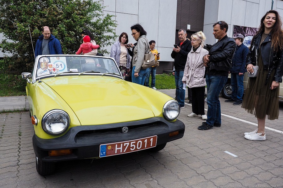Без трупа в багажнике: в Калининграде прошел фестиваль ретроавтомобилей (фото)