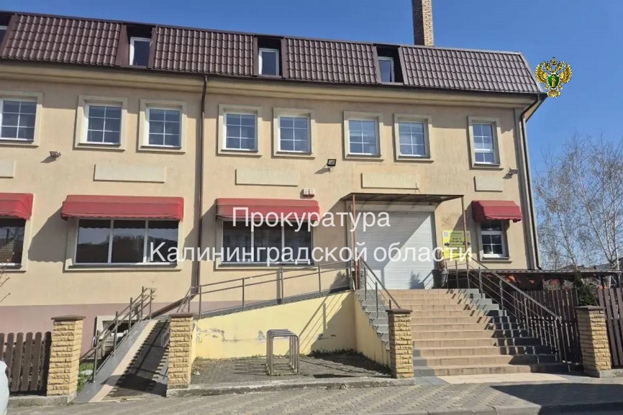 Прокуратура хочет закрыть детский центр на Арсенальной, владелец выступает против