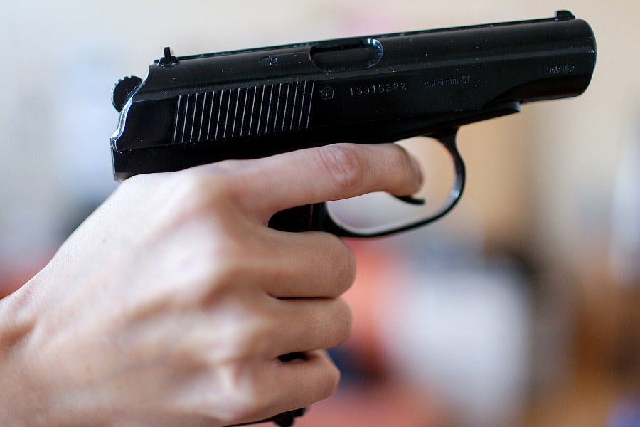 В Калининграде юноша выстрелил прохожему в лицо из пневматики