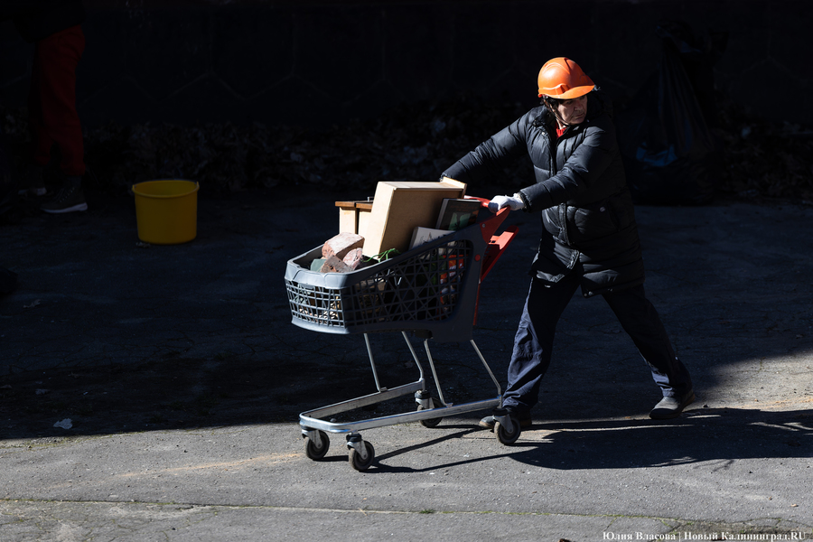 «Начало новой жизни»: в Астрономическом бастионе прошёл субботник (фото)