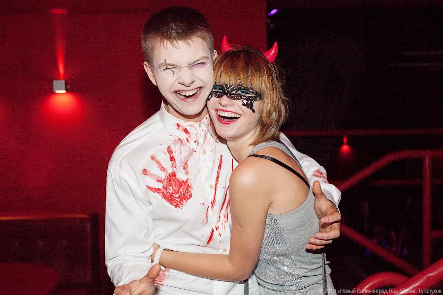 «Живее всех святых»: фоторепортаж с Хэллоуина на «Вагонке»