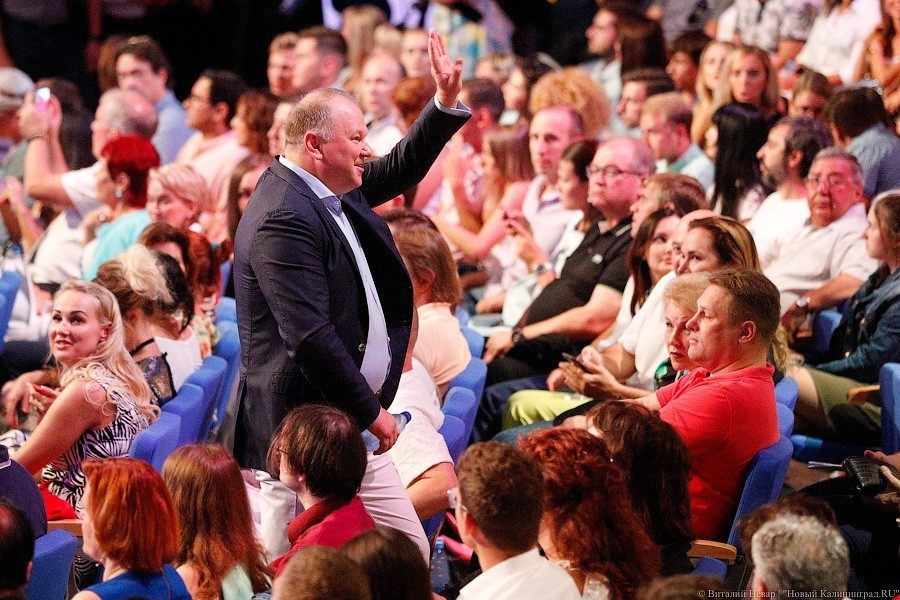 Rauschen girls: о чём шутили на «Голосящем КиВиНе» в Светлогорске (фото)