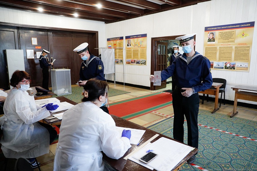 Поправки в палатках: как проходит голосование за изменение Конституции в Балтийске (фото)