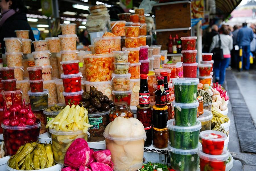 «Я вижу, цены выросли»: Николай Цуканов побывал на Центральном рынке города