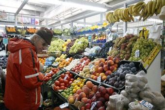 Социологи: половина калининградцев не боятся овощей из Евросоюза