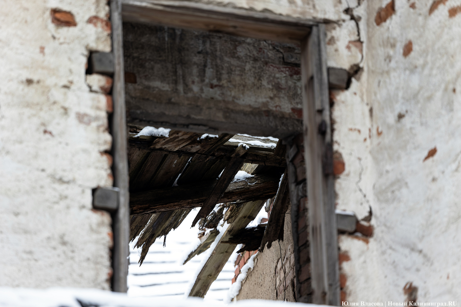 После 30 лет разрушений: в Железнодорожном готовятся к восстановлению фахверковых складов (фото)