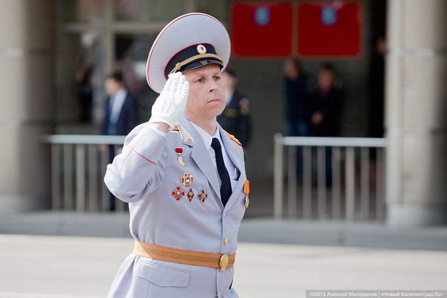 Ярмарка тщеславия: эпицентр парада Победы в Калининграде (фото)