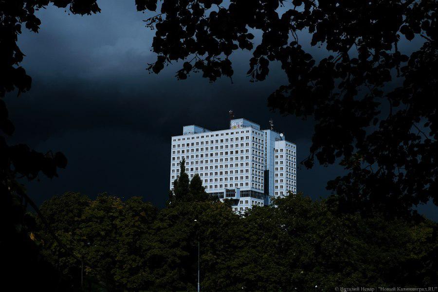 Алиханов: предполагается «легкий» вариант застройки территории у Дома Советов