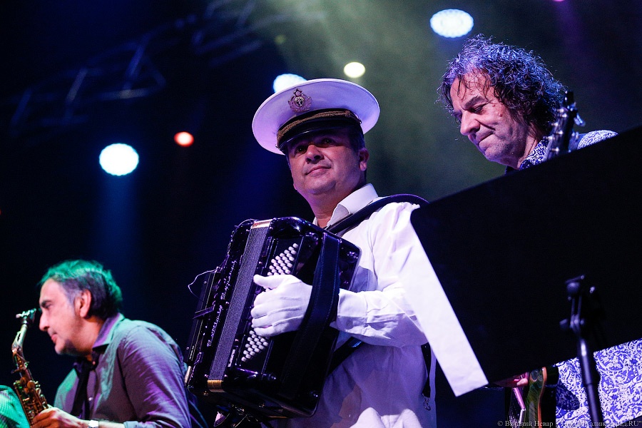 Unza time: Эмир Кустурица и The No Smoking Orchestra выступили в Светлогорске