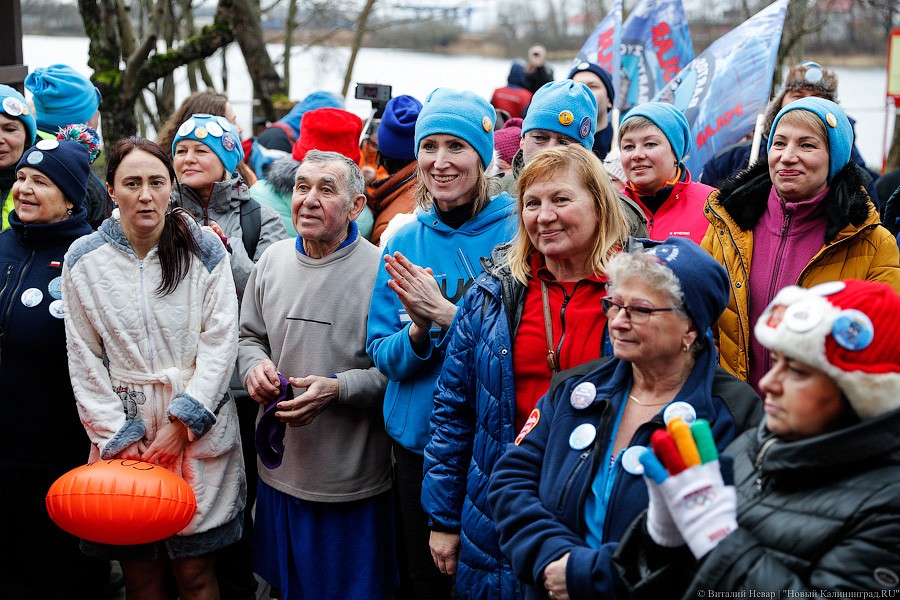 Холодный мир: на Шенфлизе прошли купания польских и калининградских моржей (фото)