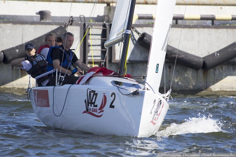Гонки под музыку: фоторепортаж с регаты «Jazz&Sail»