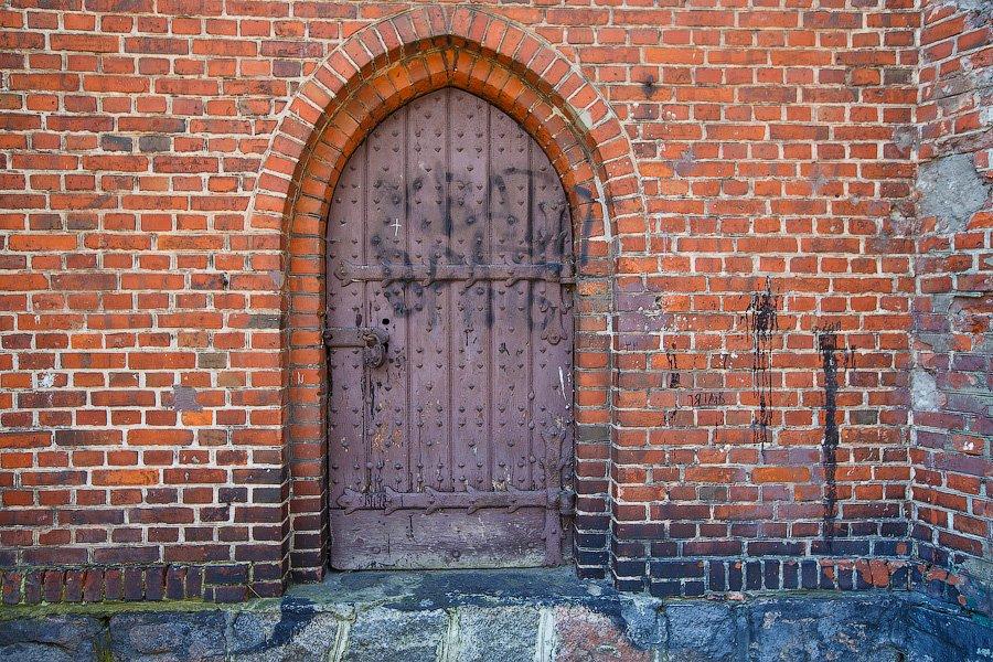 «Хватит врать!»: православный приход в евангелической кирхе XIX века в Балтийске