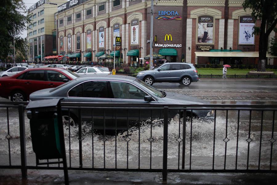 Как по расписанию: последствия ливня в Калининграде