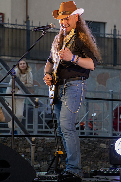 Калининградский рок жив: как в Пионерском прошёл благотворительный фестиваль (фото) (видео)