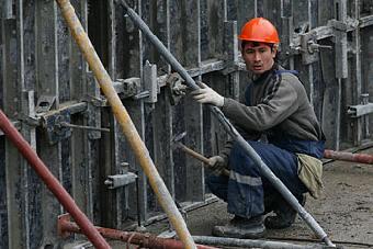 Медведев призвал снижать межнациональную напряженность в регионах