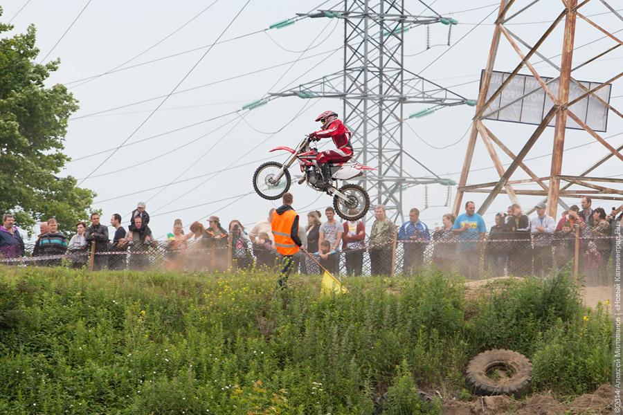 И женщины, и дети: мотокросс на Северной горе