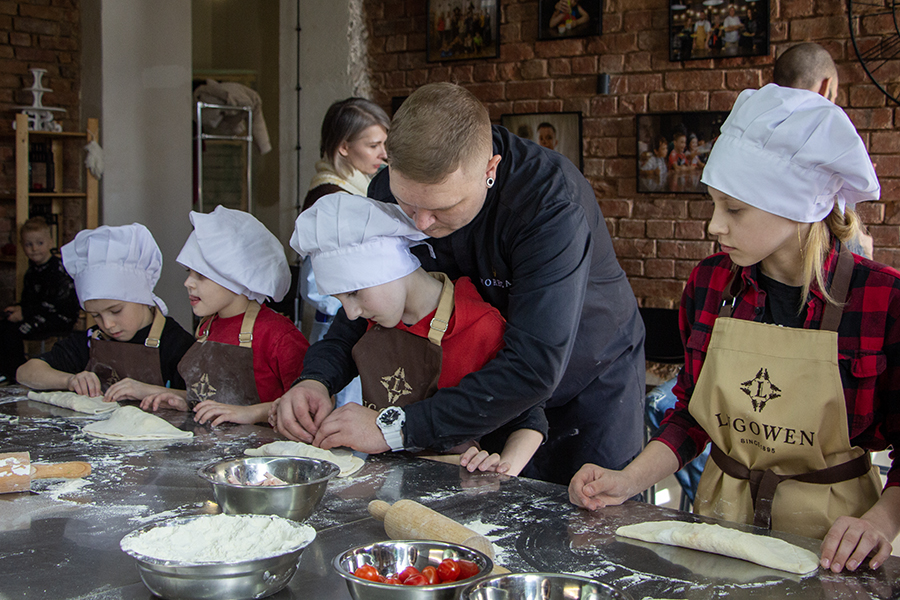 Пиццеёж и азот для мороженого: как в усадьбе Луговен учили детей кулинарии (фото)