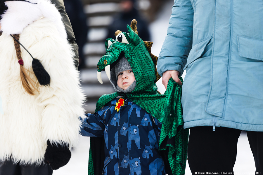 Блины, пляски и «самое большое» чучело: как отпраздновали Масленицу в «Каупе» (фото)