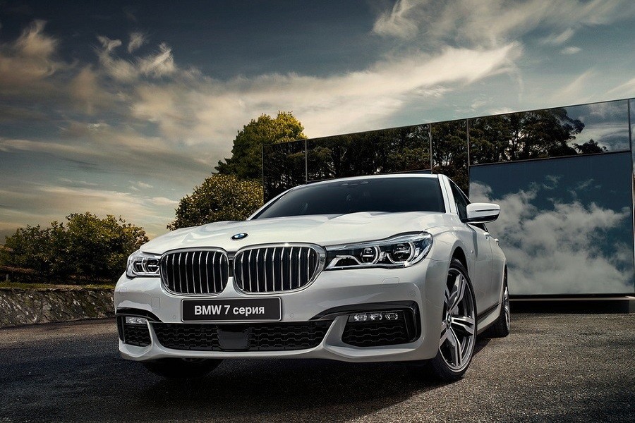 Познакомьтесь с BMW 7 серии в «Рус Моторс»