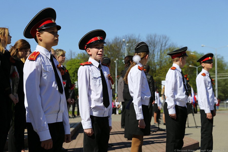 «А этот маленький»: в Калининграде прошел парад кадетов (фото)