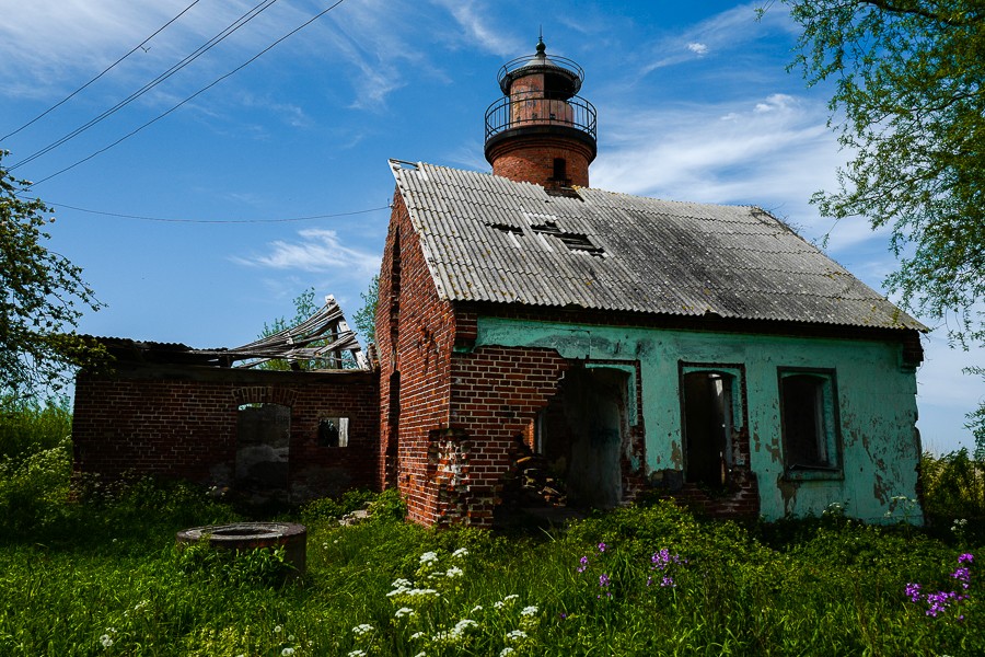 Владельцы пристройки к маяку в Заливино требуют передать им участок под зданием