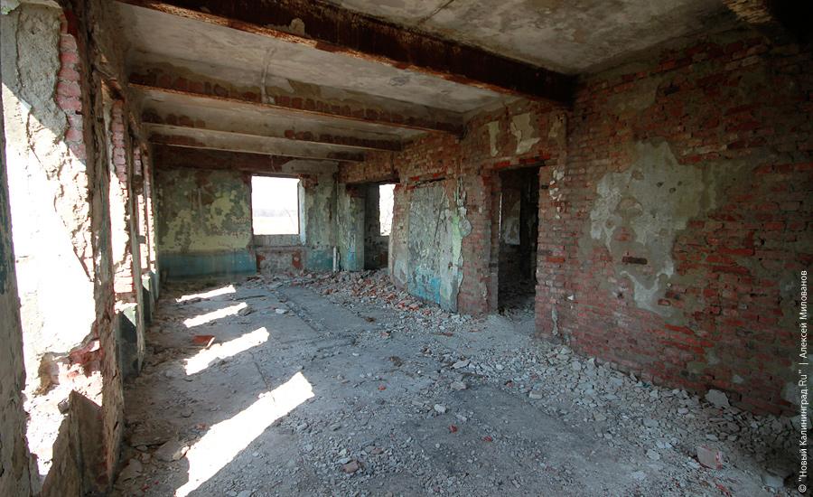 "Пустые дома: аэродром под Южным": фотопроект "Нового Калининграда.Ru"