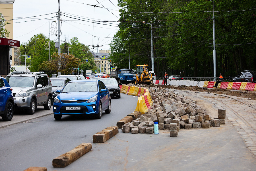 Ради трамвая придется потерпеть: что происходит на пр. Мира из-за перекладки рельсов (фото)