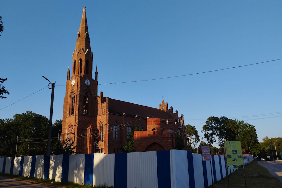 «Так жить нельзя»: кирху в Славске обещают восстановить лишь в 2024 году