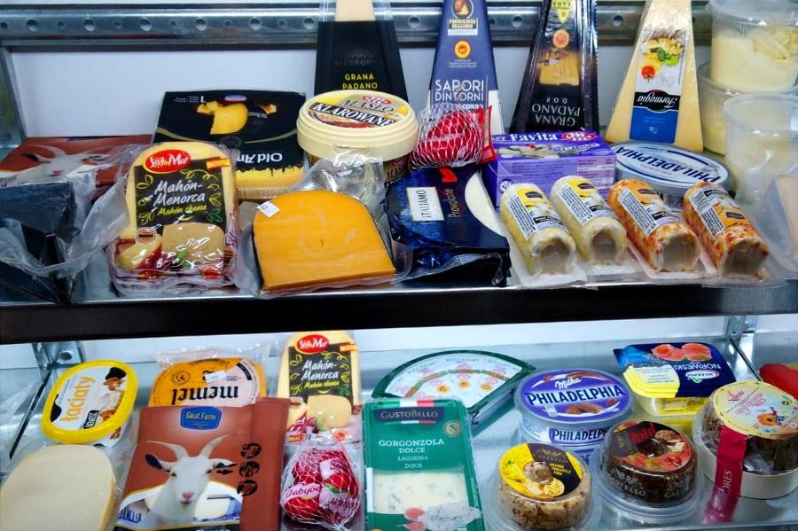 В Калининграде в магазине на Карла Маркса нашли «санкционку», ее уничтожат