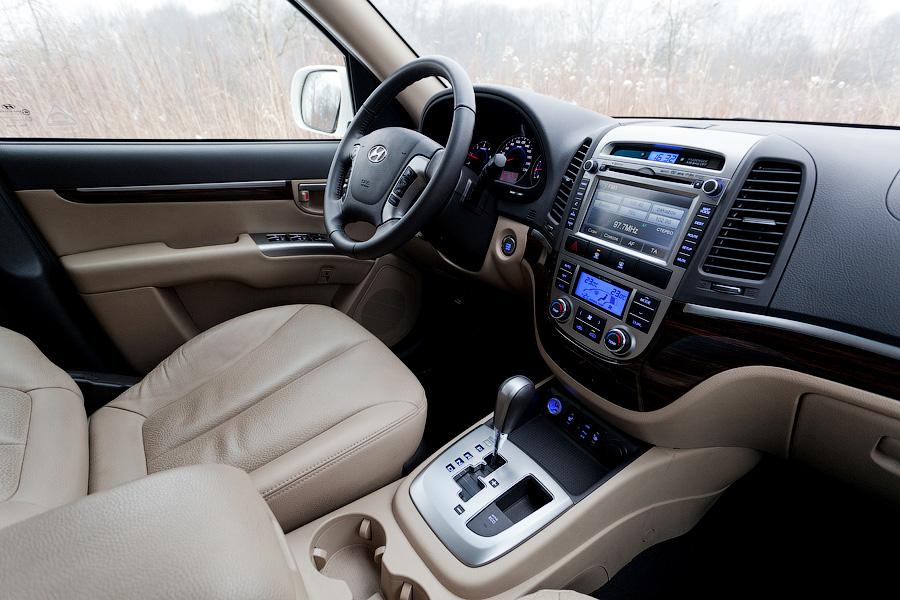 «Нет предела совершенству»: тест-драйв обновленного Hyundai Santa Fe