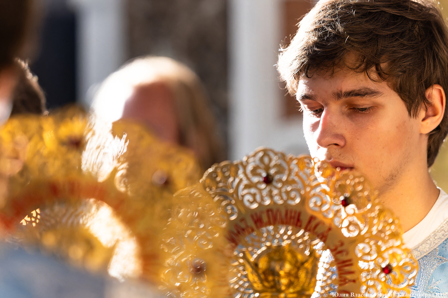 В Калининграде отслужили молебен в честь Казанской иконы Божией Матери (фото)