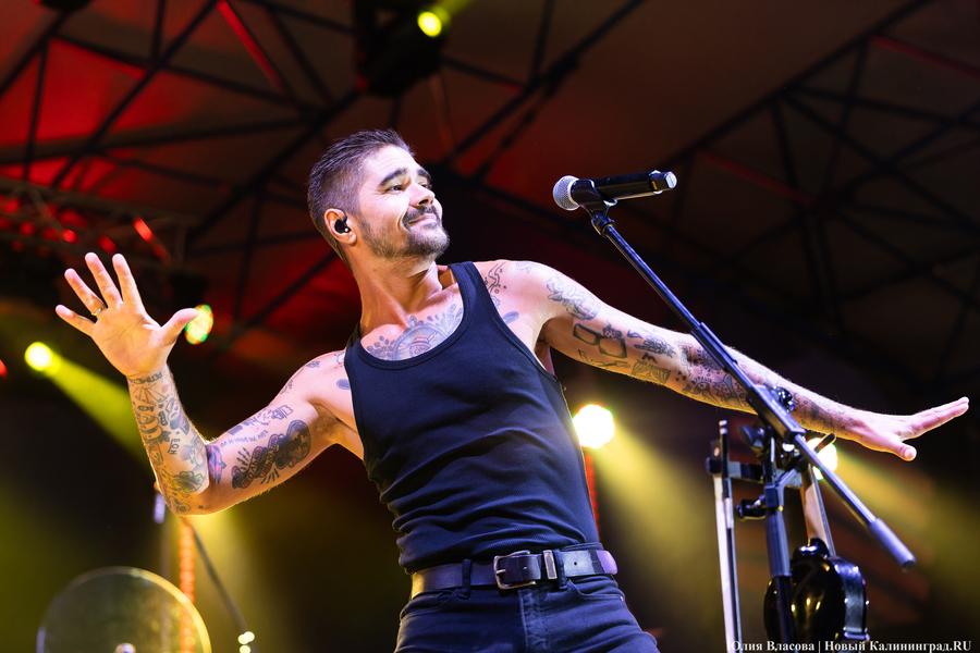 Дикие пляски цыганских шляпников: оглушительное закрытие «Калининград Сити Джаза» (фото)