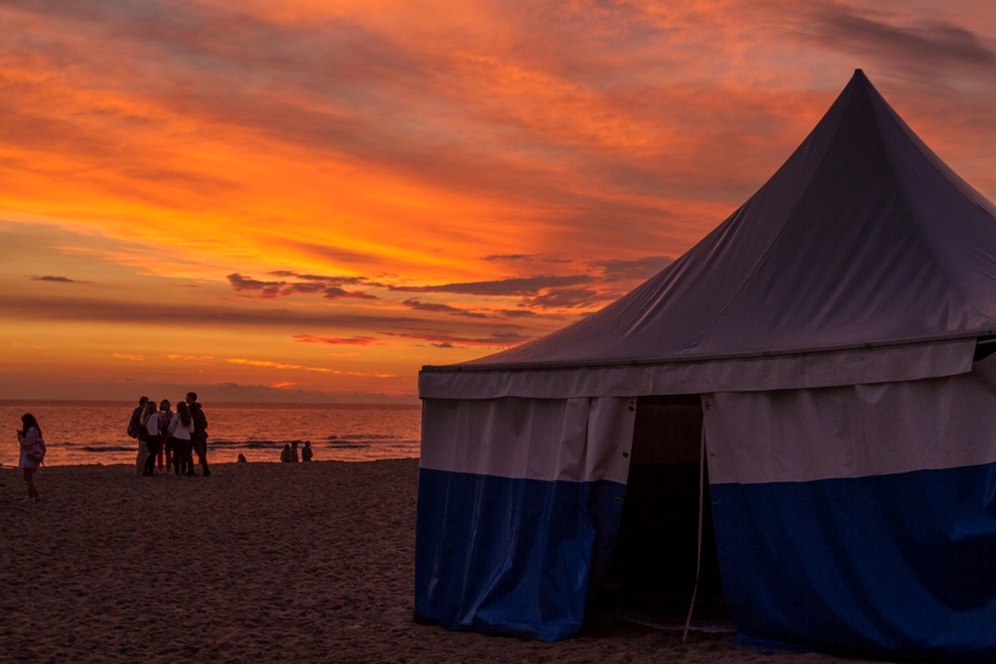 Silovik'и на побережье: что происходит с фестивалем «Янтарный пляж»
