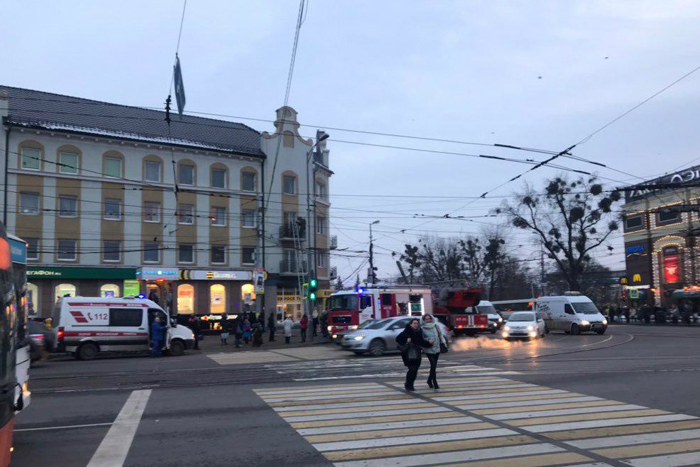 Калининградцы перепутали строительную пыль с дымом и вызвали МЧС (фото)