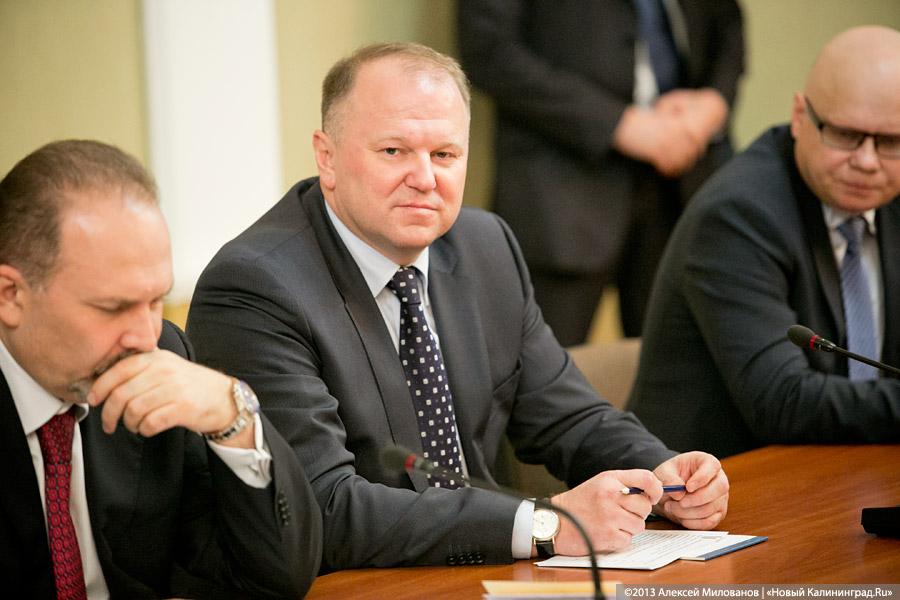 «Прилетел и поговорил»: Медведев обсудил детсады в Калининградской области (фото)