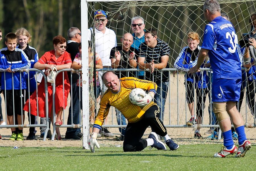 Результат без табло: как Цуканов и Ярошук с блогерами в футбол играли