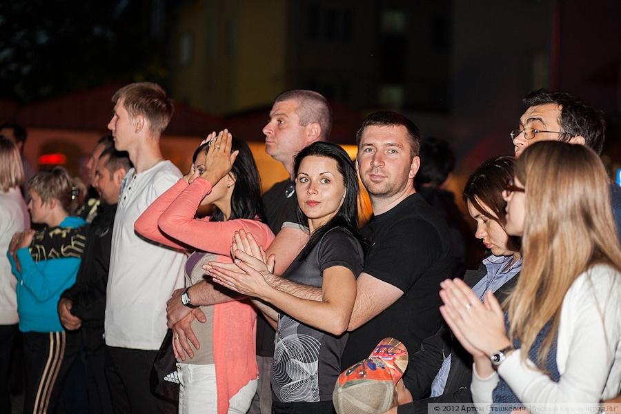 «Авто в кино»: фоторепортаж с открытия автокинотеатра «ВестСинема»