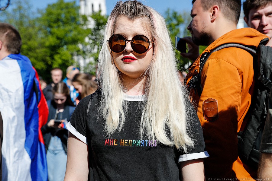 «Любой лучше, чем Путин»: как в Калининграде прошла акция «Он нам не царь»