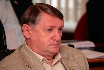 Дума отказалась оставить кресло главы счетной Палаты оппозиции
