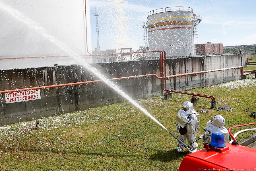 «Туши ТЭЦ»: в Калининграде прошли массовые учения МЧС
