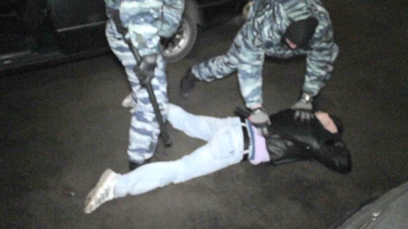 В Калининграде полиция и ОМОН задержали 11 проституток (фото)